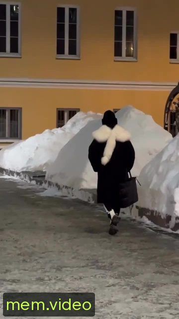 Кадр на 0:04