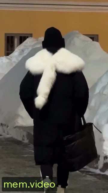 Кадр на 0:02