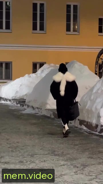 Кадр на 0:04