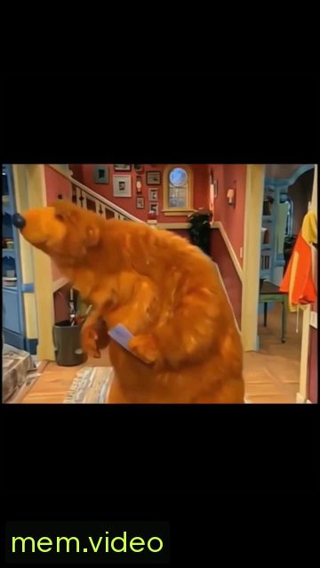 Кадр на 0:01