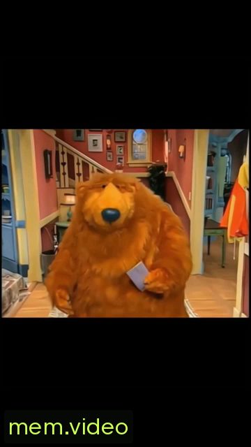 Кадр на 0:03
