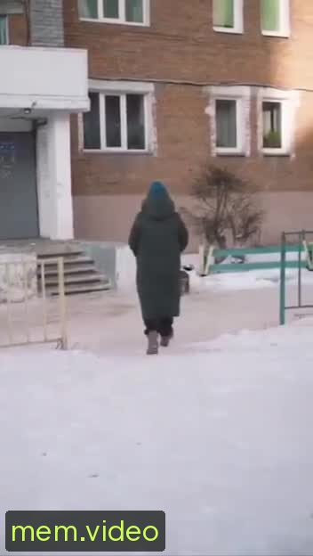 Кадр на 0:16
