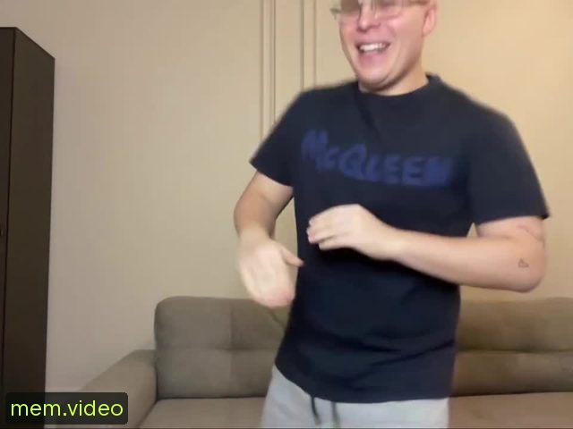 Кадр на 0:14