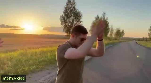 Кадр на 0:42