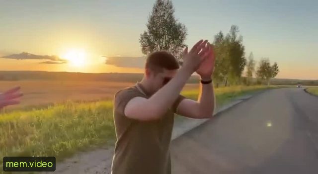 Кадр на 0:42