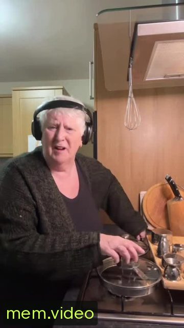 Кадр на 0:12