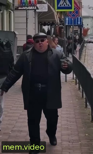 Кадр на 0:04