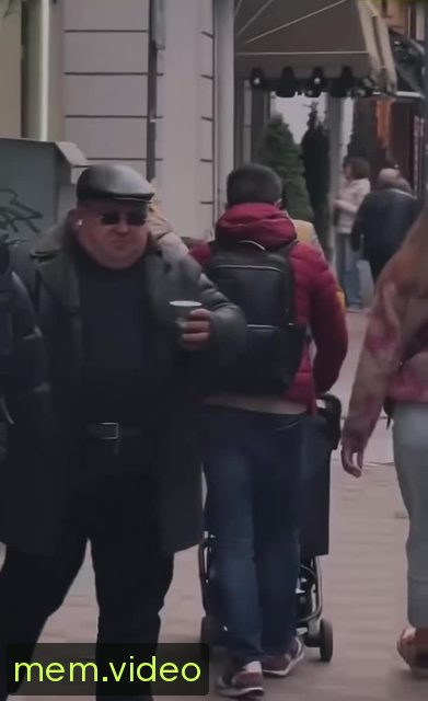 Кадр на 0:01