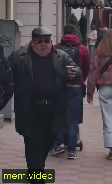 Кадр на 0:01
