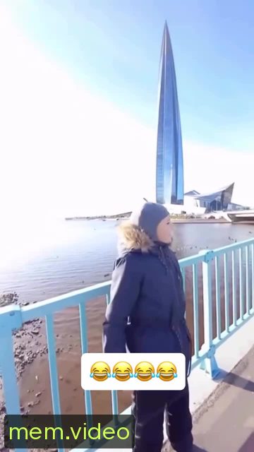 Кадр на 0:02