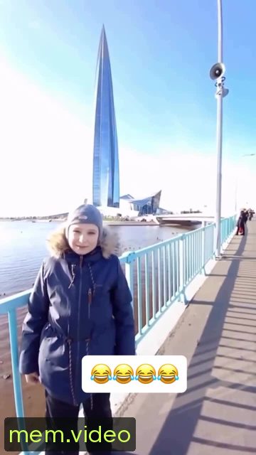 Кадр на 0:09