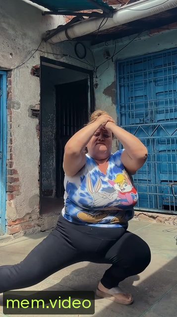 Кадр на 0:02