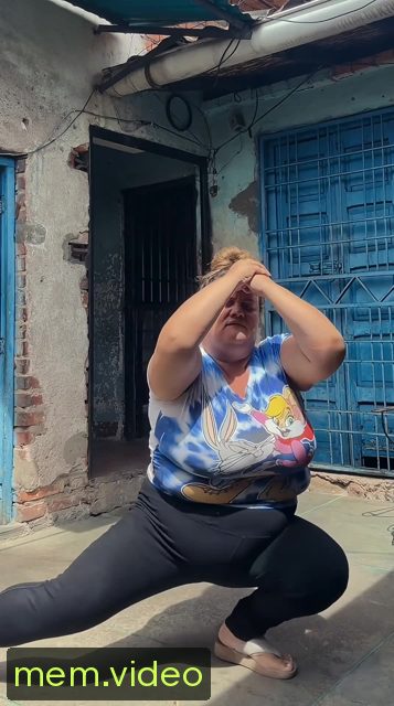Кадр на 0:03