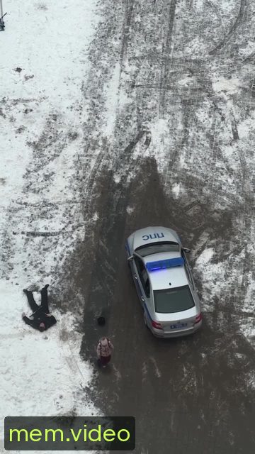 Кадр на 0:08