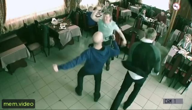 Кадр на 0:04