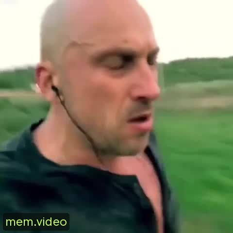 Кадр на 0:02
