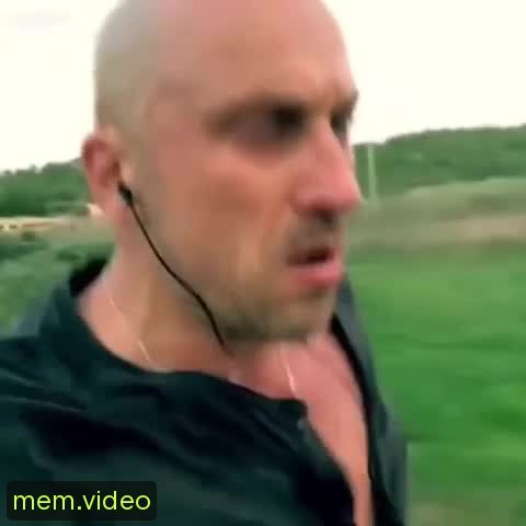 Кадр на 0:02