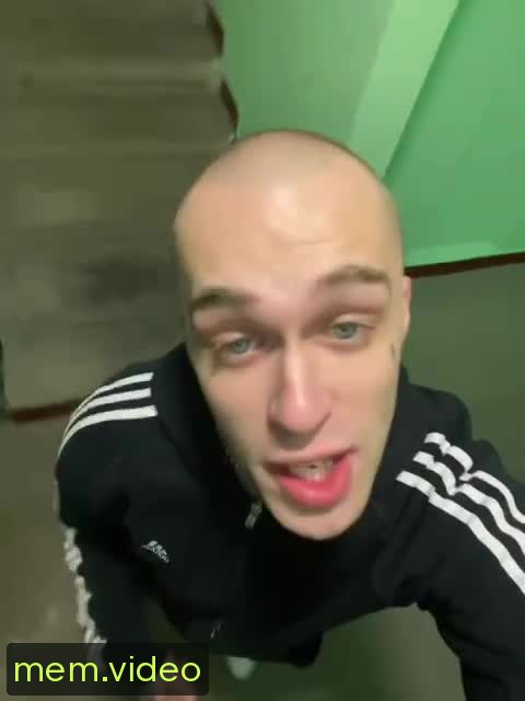 Кадр на 0:02