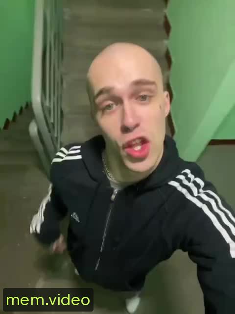 Кадр на 0:03