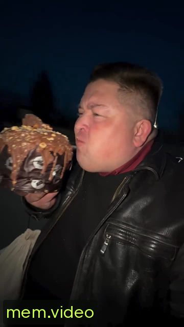 Кадр на 0:03