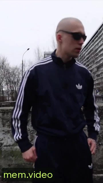 Кадр на 0:02