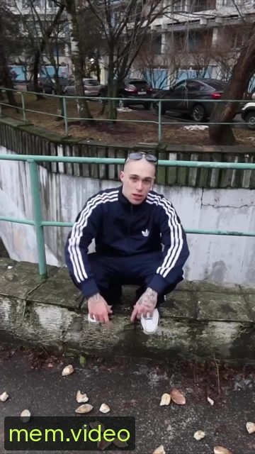 Кадр на 0:03