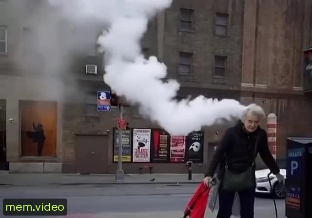 Кадр на 0:02