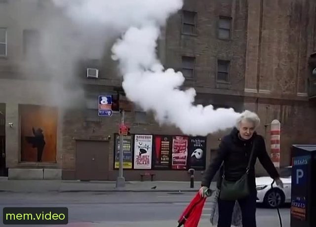 Кадр на 0:01