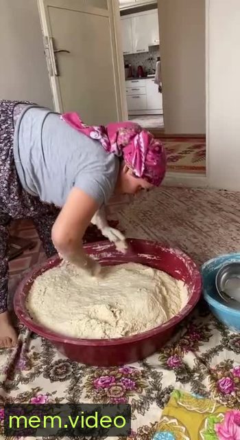Кадр на 0:09