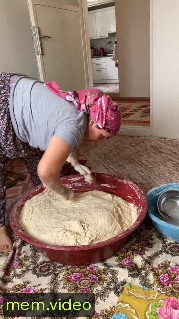 Кадр на 0:09