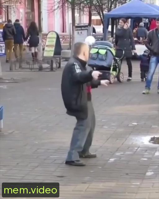 Кадр на 0:17