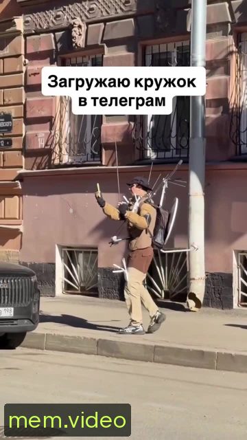 Кадр на 0:09
