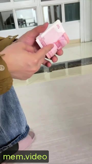 Кадр на 0:04