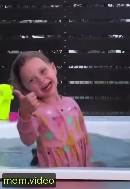 Кадр на 0:04
