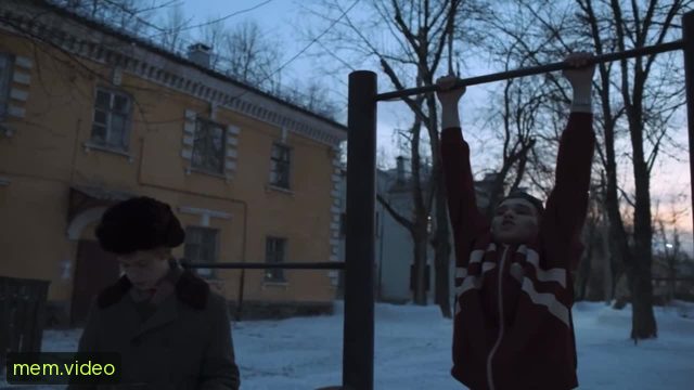 Кадр на 0:04