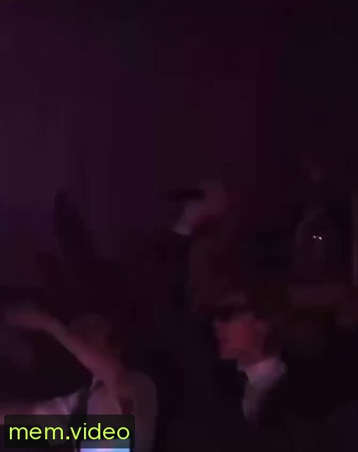Кадр на 0:02