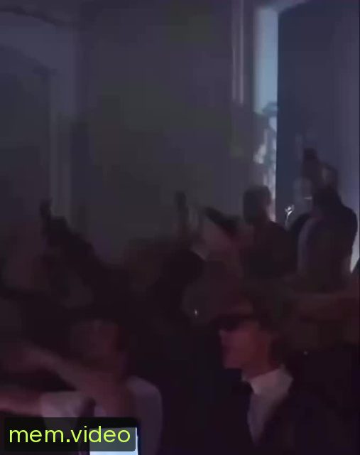Кадр на 0:02