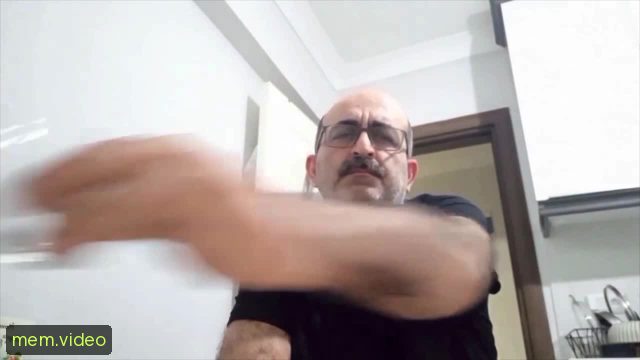 Кадр на 0:04