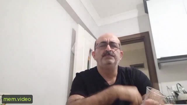 Кадр на 0:02