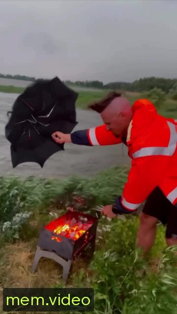 Кадр на 0:06