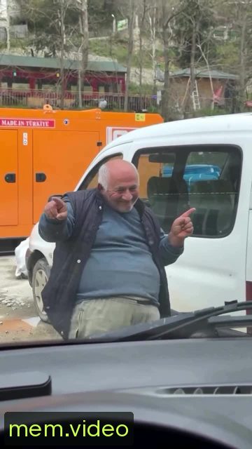 Кадр на 0:09