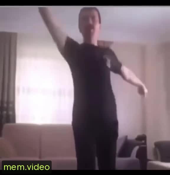 Кадр на 0:02