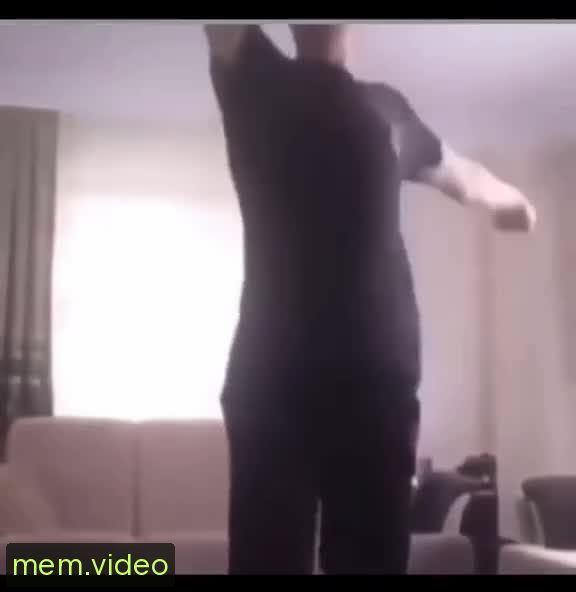 Кадр на 0:06