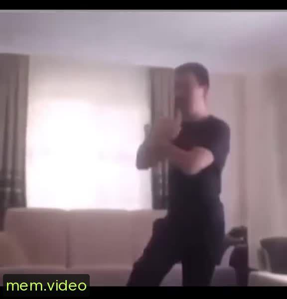Кадр на 0:01