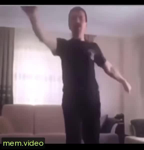 Кадр на 0:02