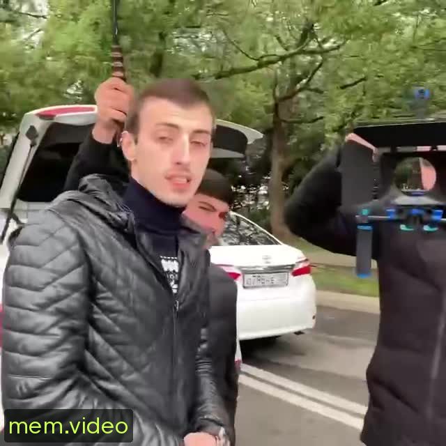 Кадр на 0:02