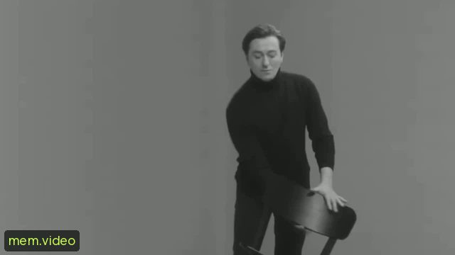 Кадр на 0:02