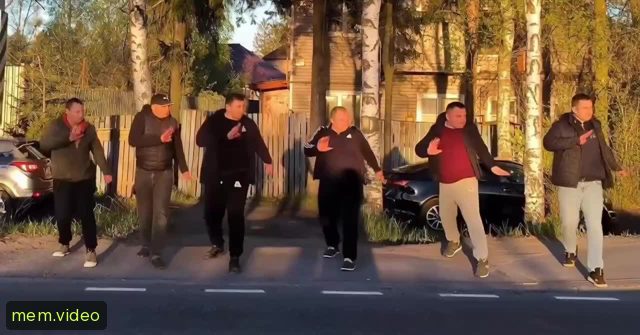 Кадр на 0:03