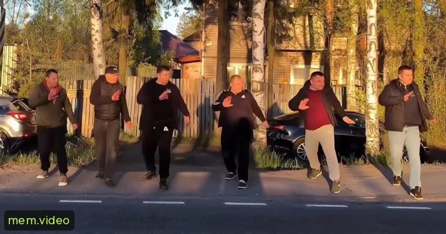 Кадр на 0:03
