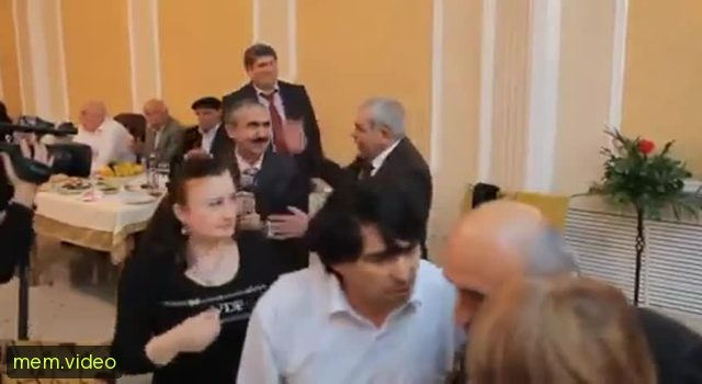 Кадр на 0:03